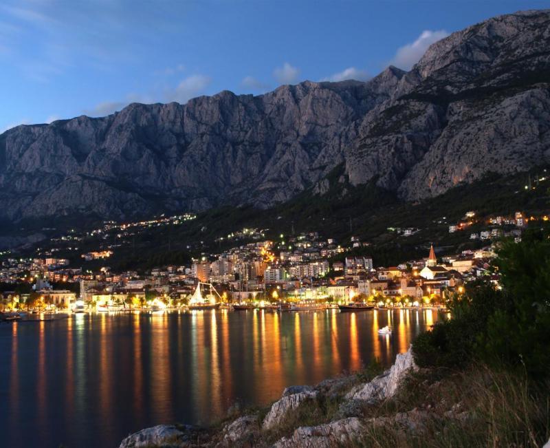 Apartments Vekic Makarska Ngoại thất bức ảnh