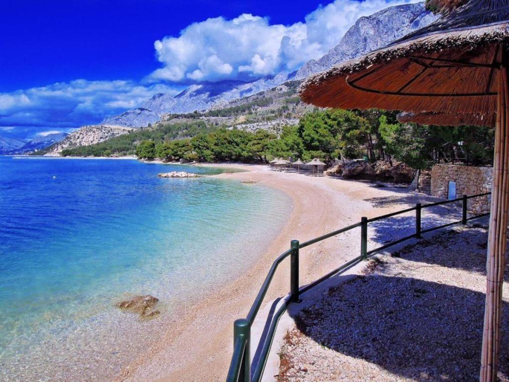 Apartments Vekic Makarska Ngoại thất bức ảnh