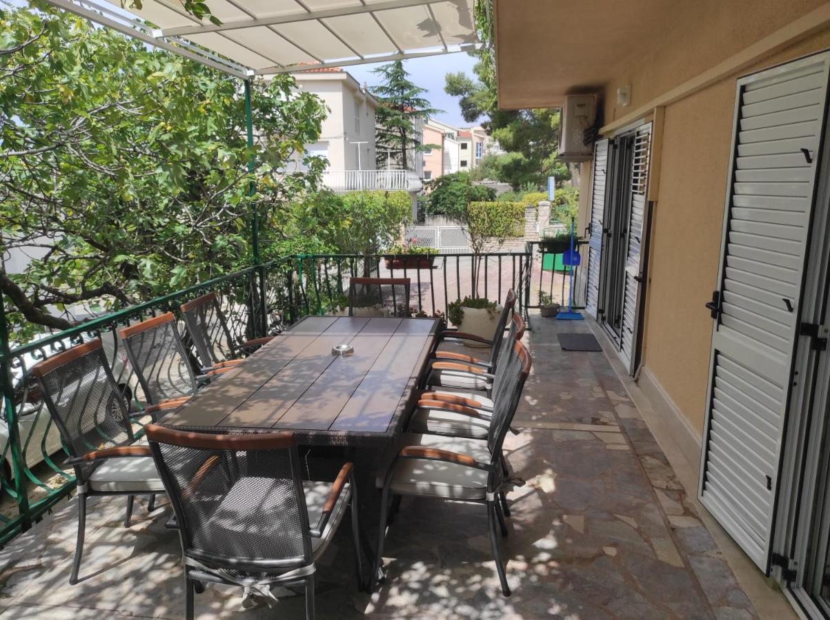 Apartments Vekic Makarska Ngoại thất bức ảnh