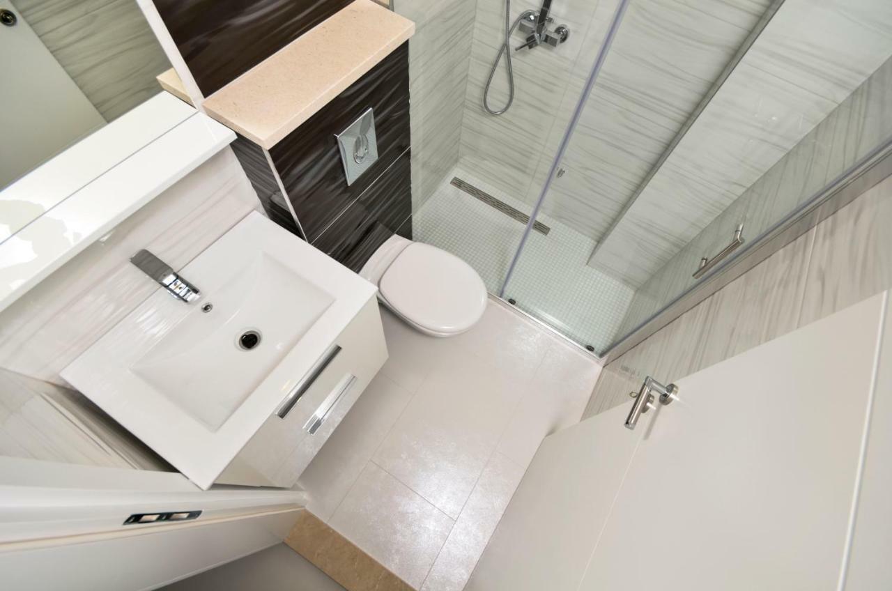 Apartments Vekic Makarska Ngoại thất bức ảnh
